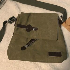 Locallion Green Side Bag